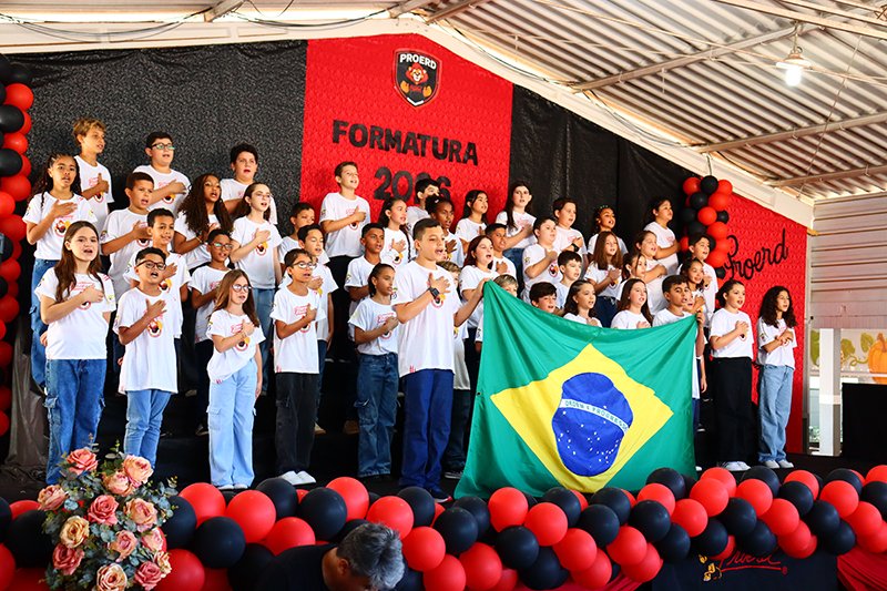 FORMATURA PROERD ESCOLA VANIA MARIA SIMÃO