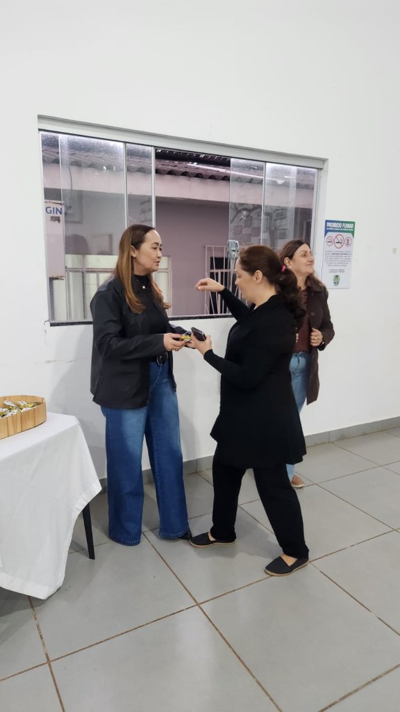 FORMAÇÃO CONTINUADA DE PROFESSORES